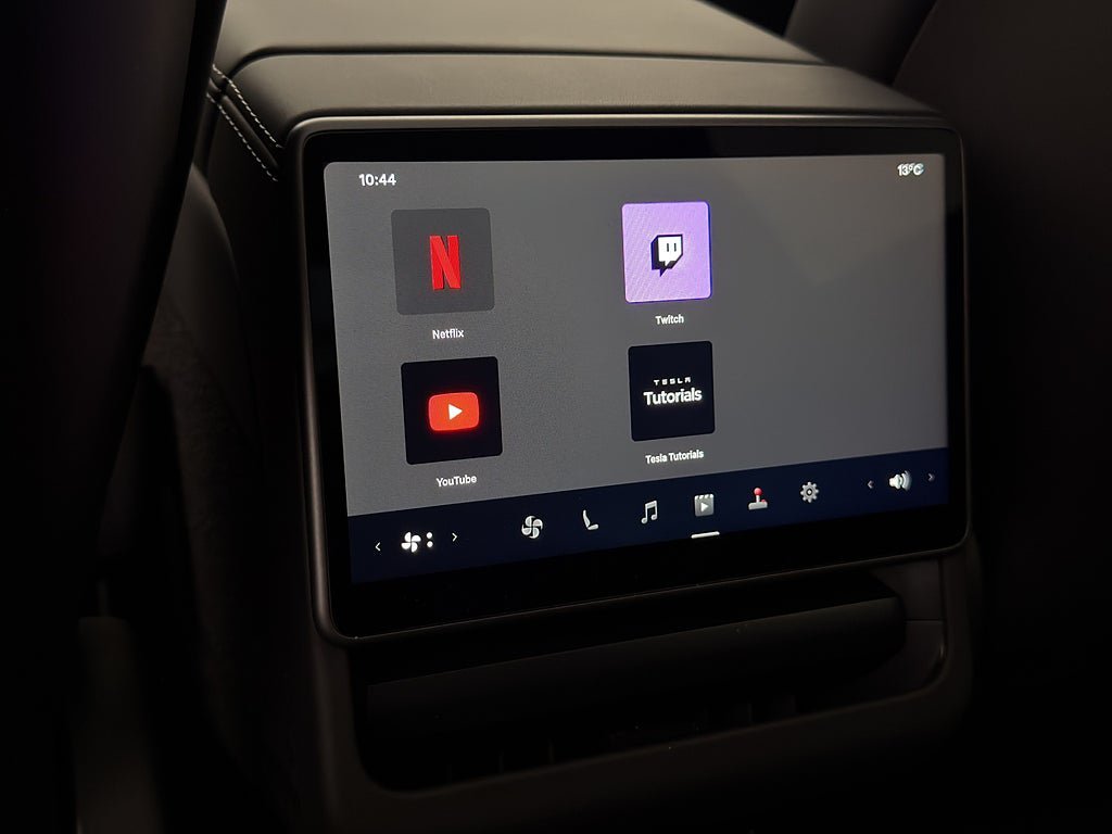 Vehicle Image 30