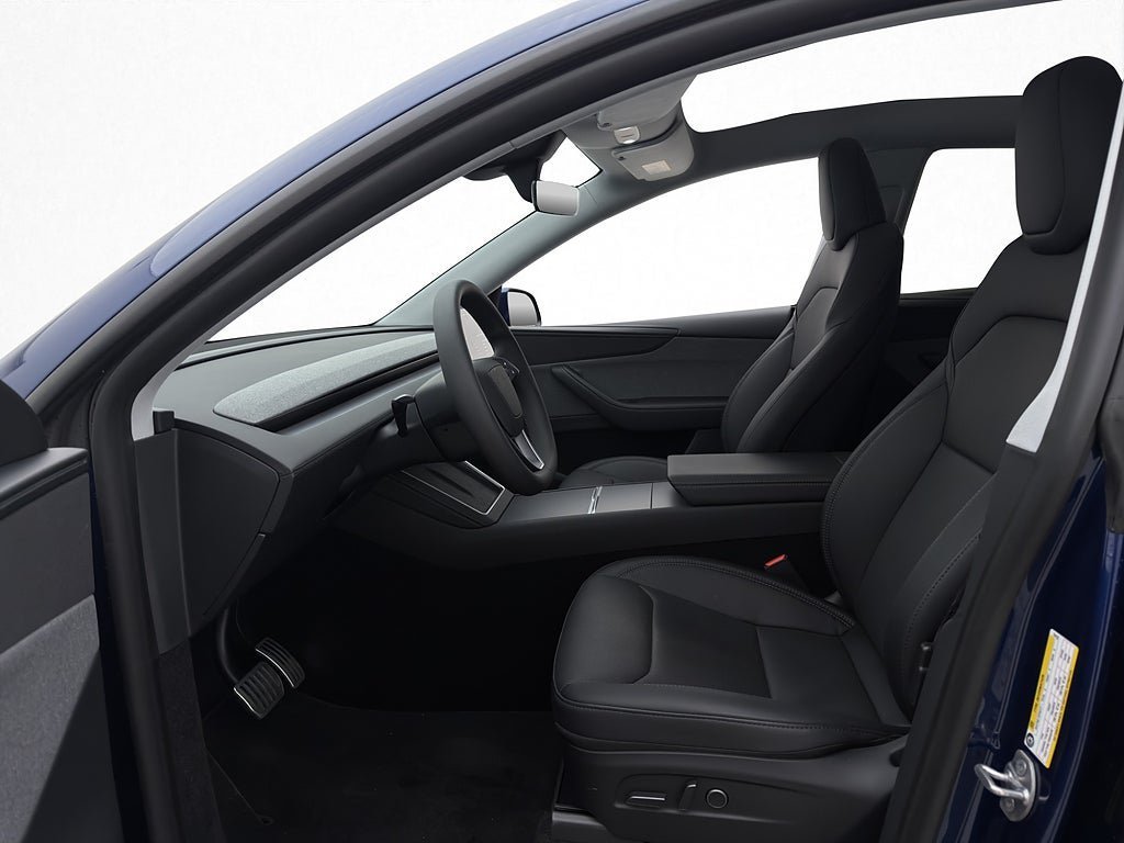 Vehicle Image 33