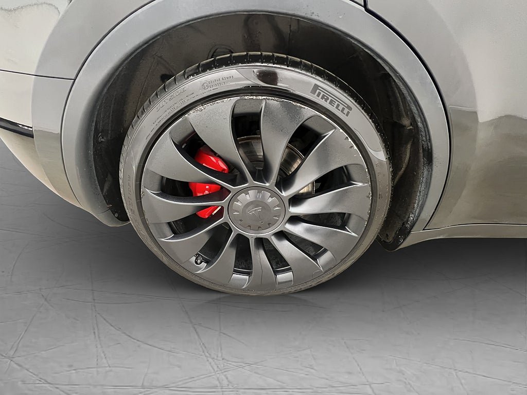 Vehicle Image 32