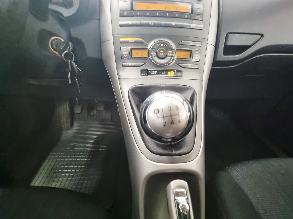 Vehicle Image 14