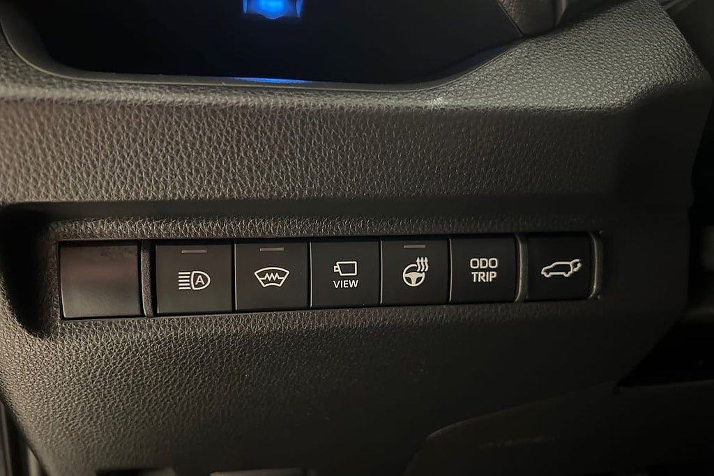 Vehicle Image 23