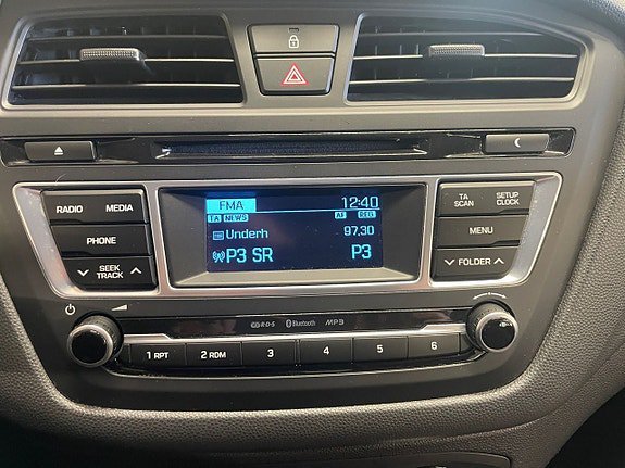 Vehicle Image 17