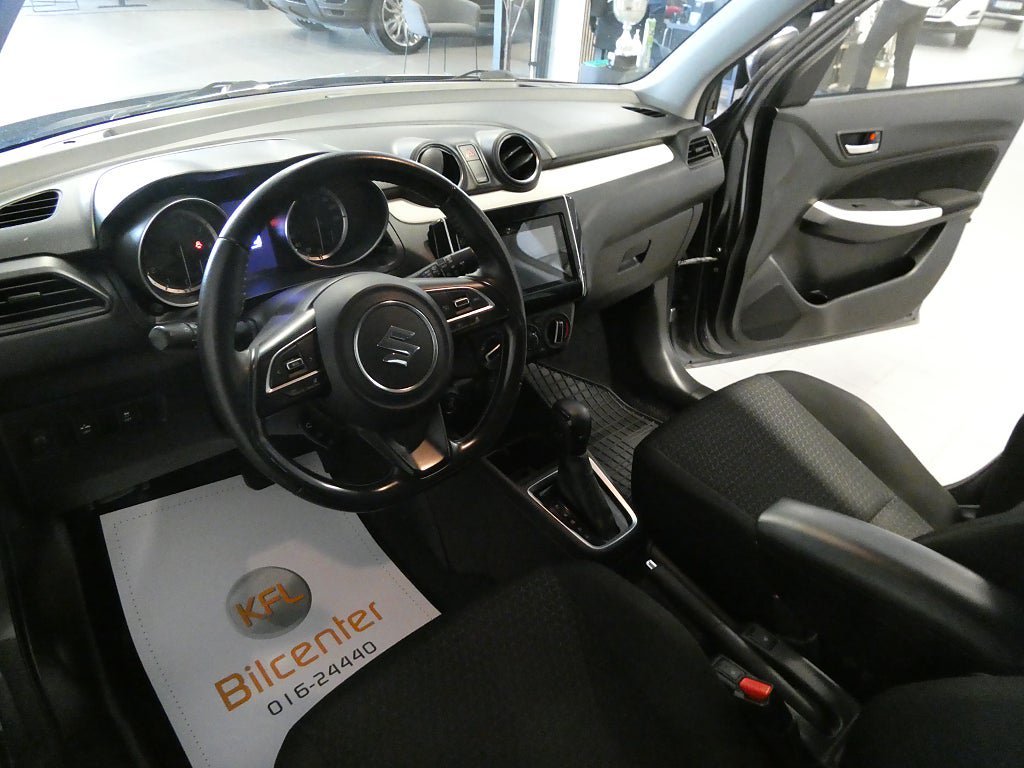 Vehicle Image 13