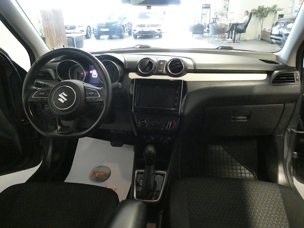Vehicle Image 14