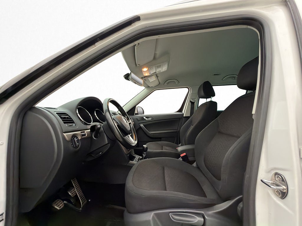 Vehicle Image 12