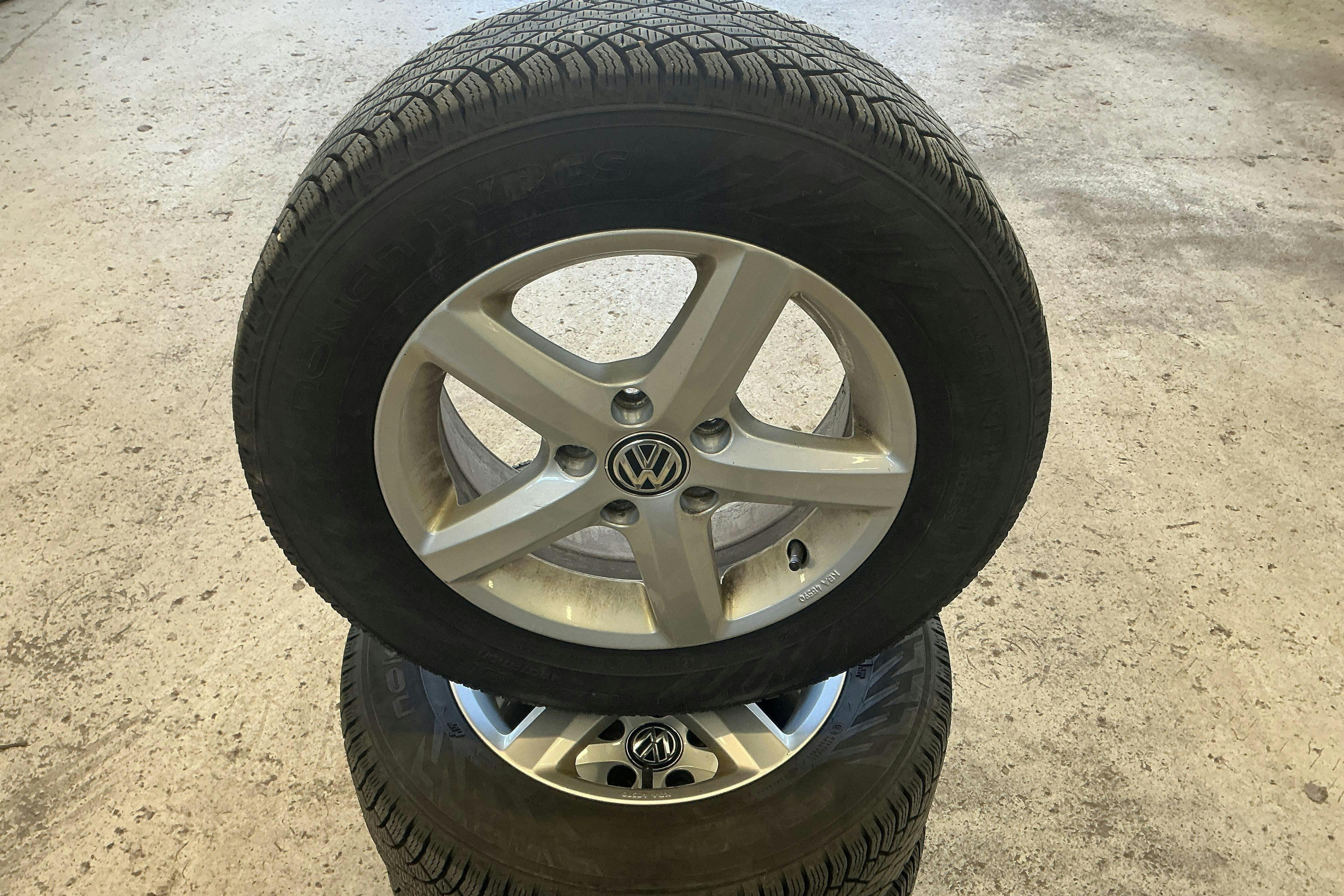Vehicle Image 13
