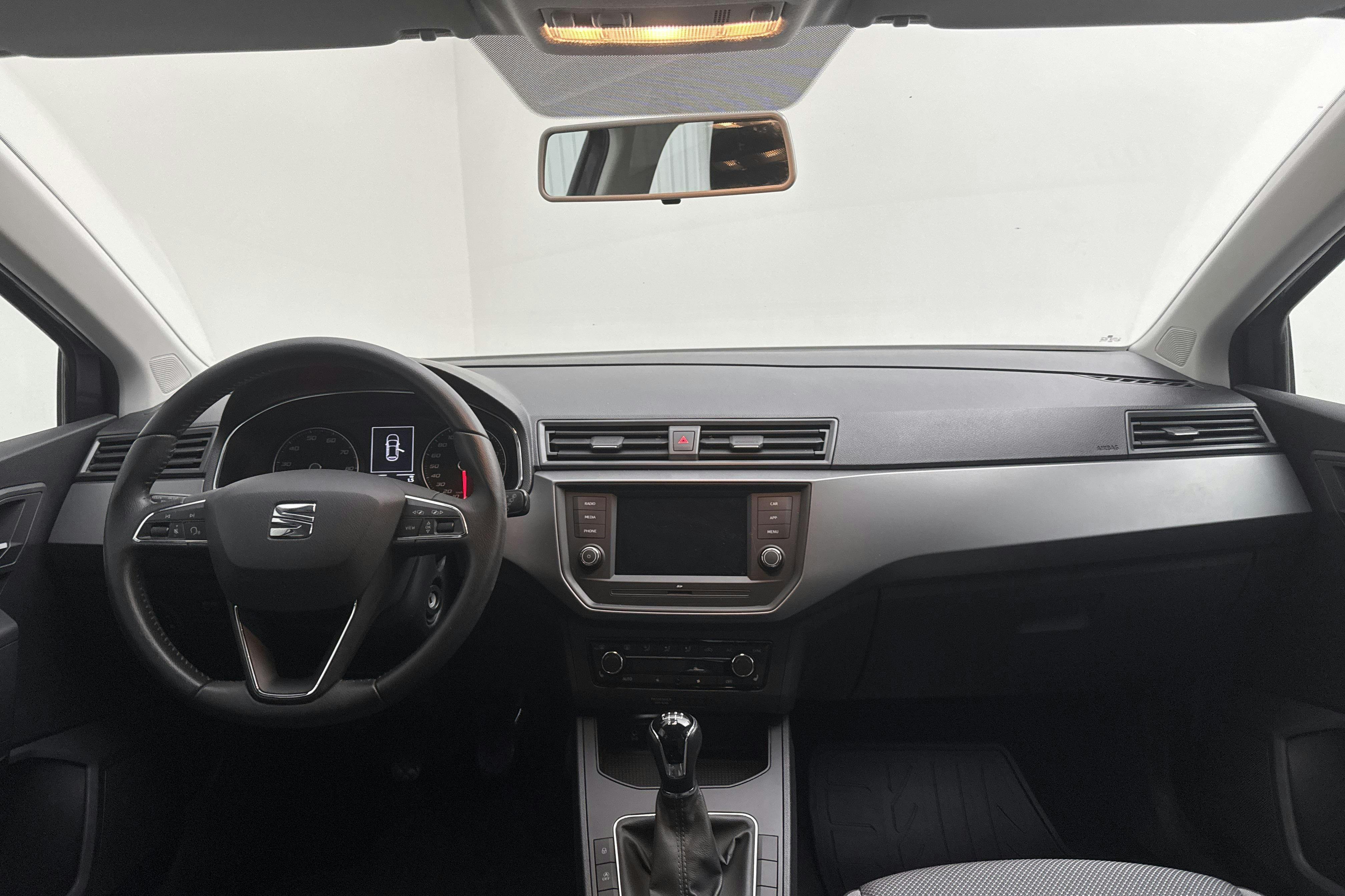 Vehicle Image 6