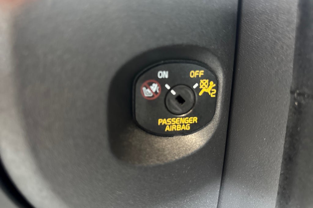 Vehicle Image 18