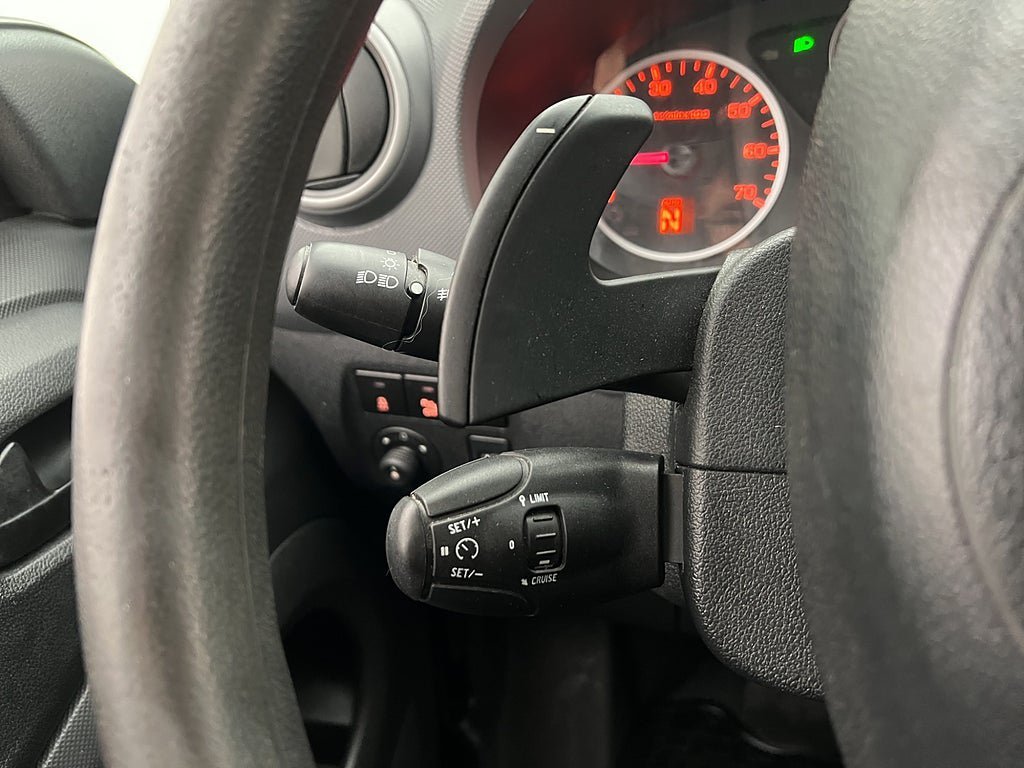 Vehicle Image 17