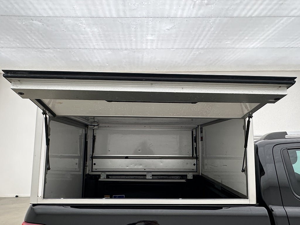 Vehicle Image 37