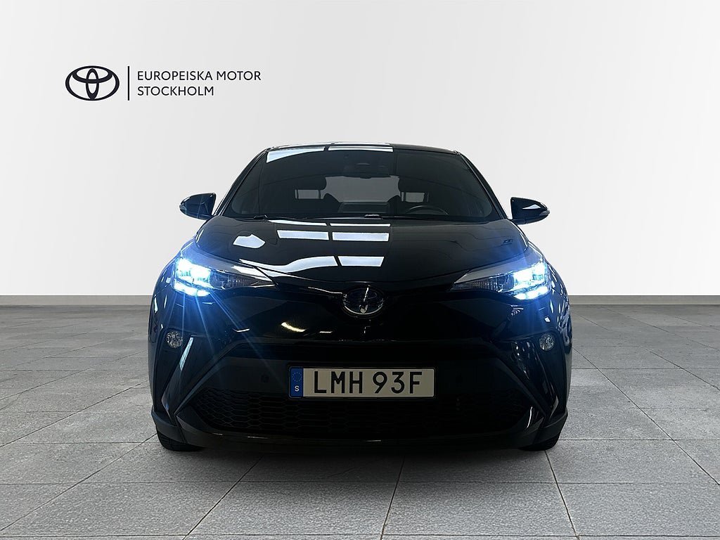 Vehicle Image 6