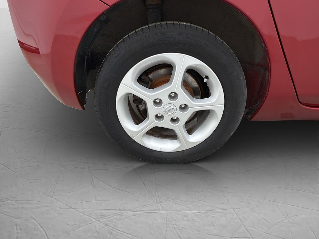 Vehicle Image 33
