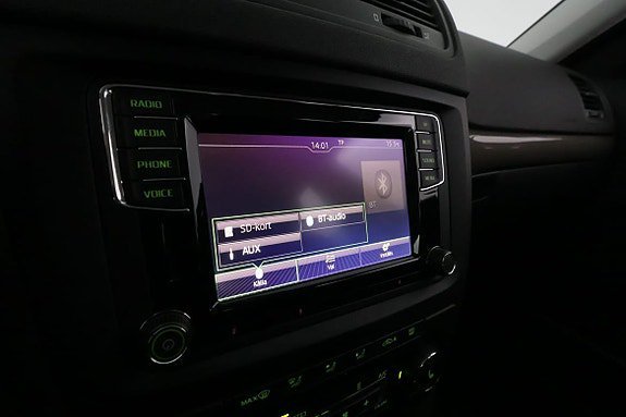Vehicle Image 24