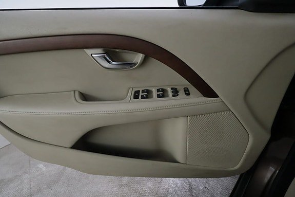 Vehicle Image 29