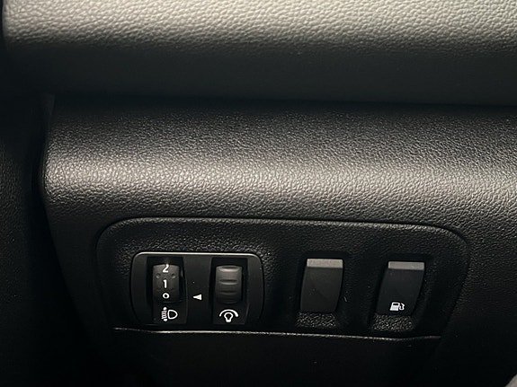 Vehicle Image 28