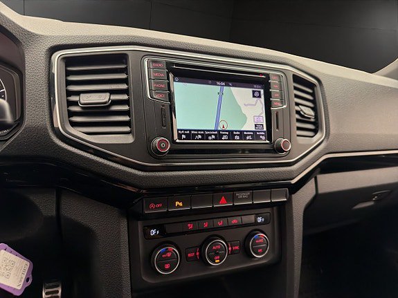 Vehicle Image 28