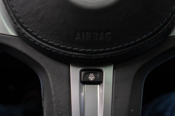 Vehicle Image 28