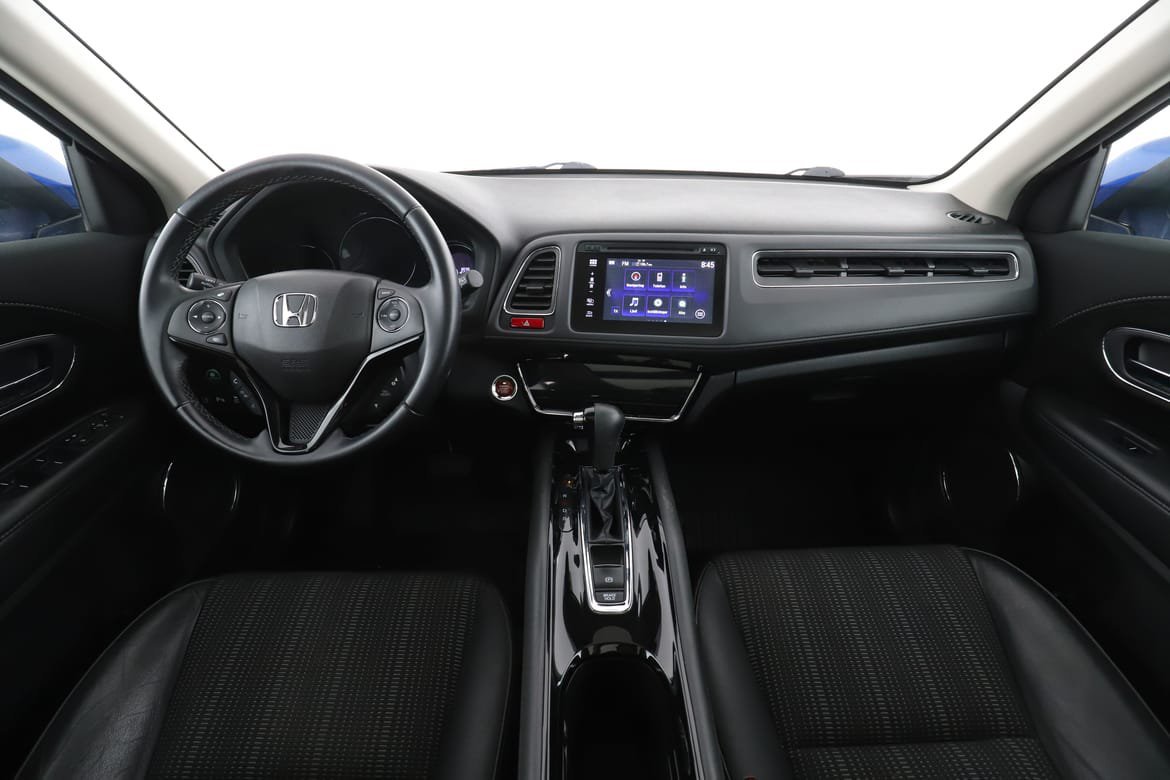 Vehicle Image 12