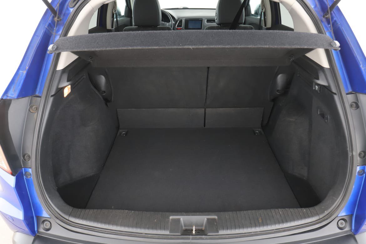 Vehicle Image 17