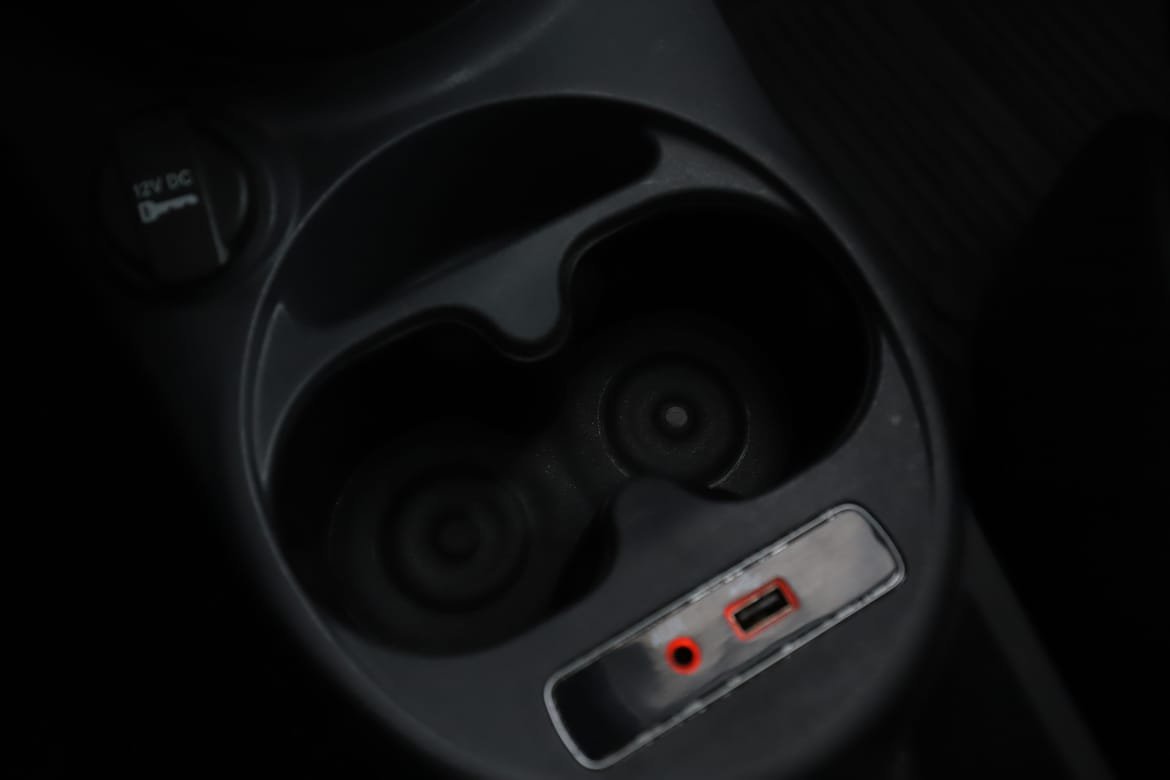 Vehicle Image 24