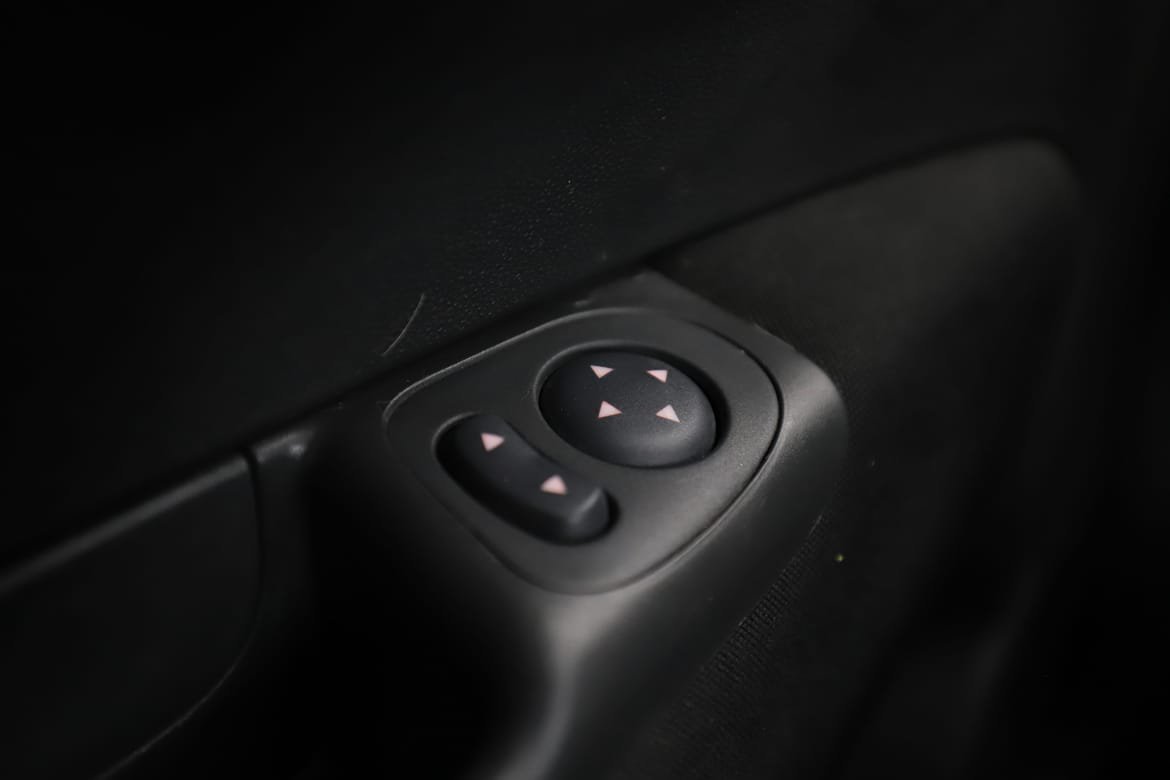 Vehicle Image 28