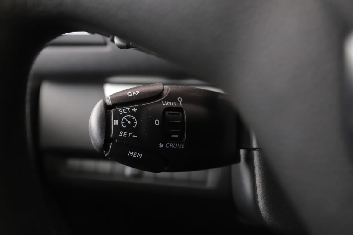 Vehicle Image 33
