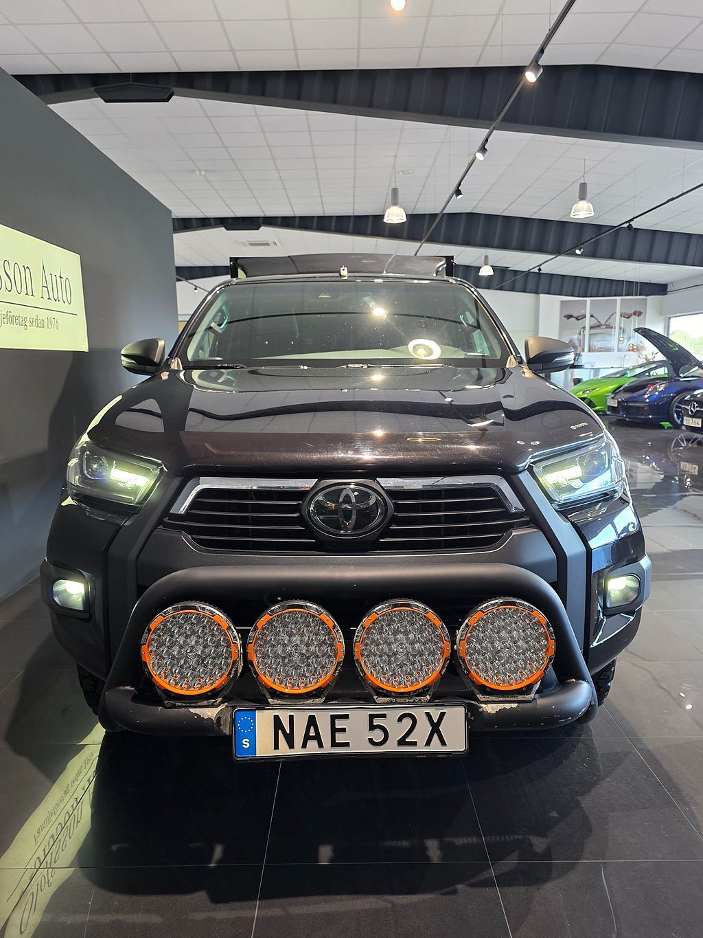 Vehicle Image 10