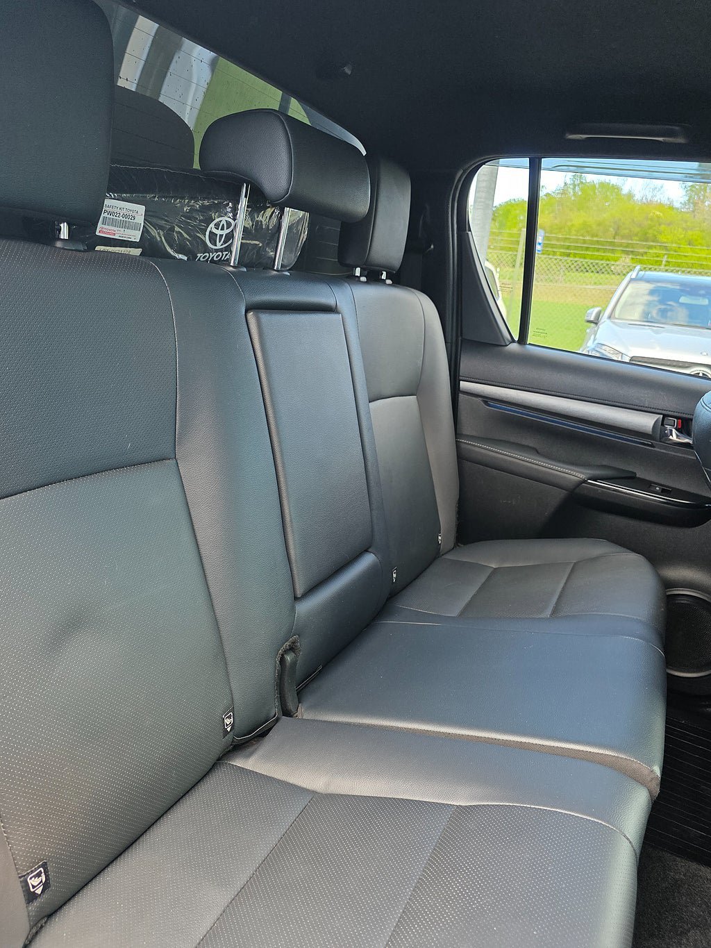 Vehicle Image 15