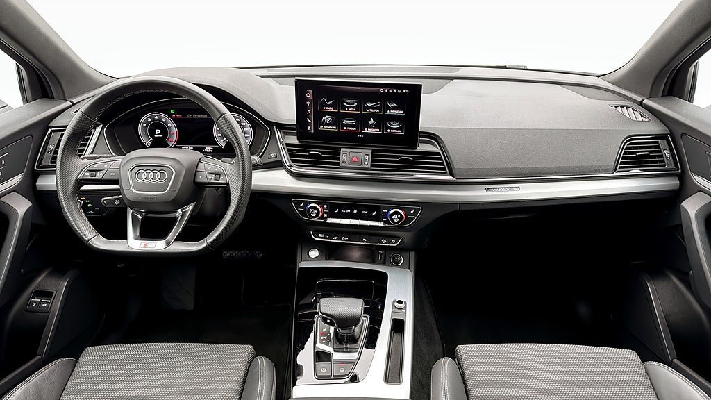 Vehicle Image 10