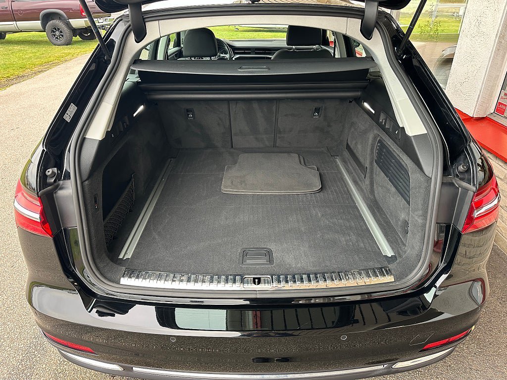 Vehicle Image 19