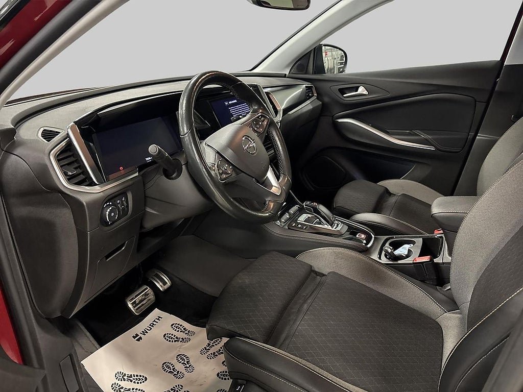 Vehicle Image 14