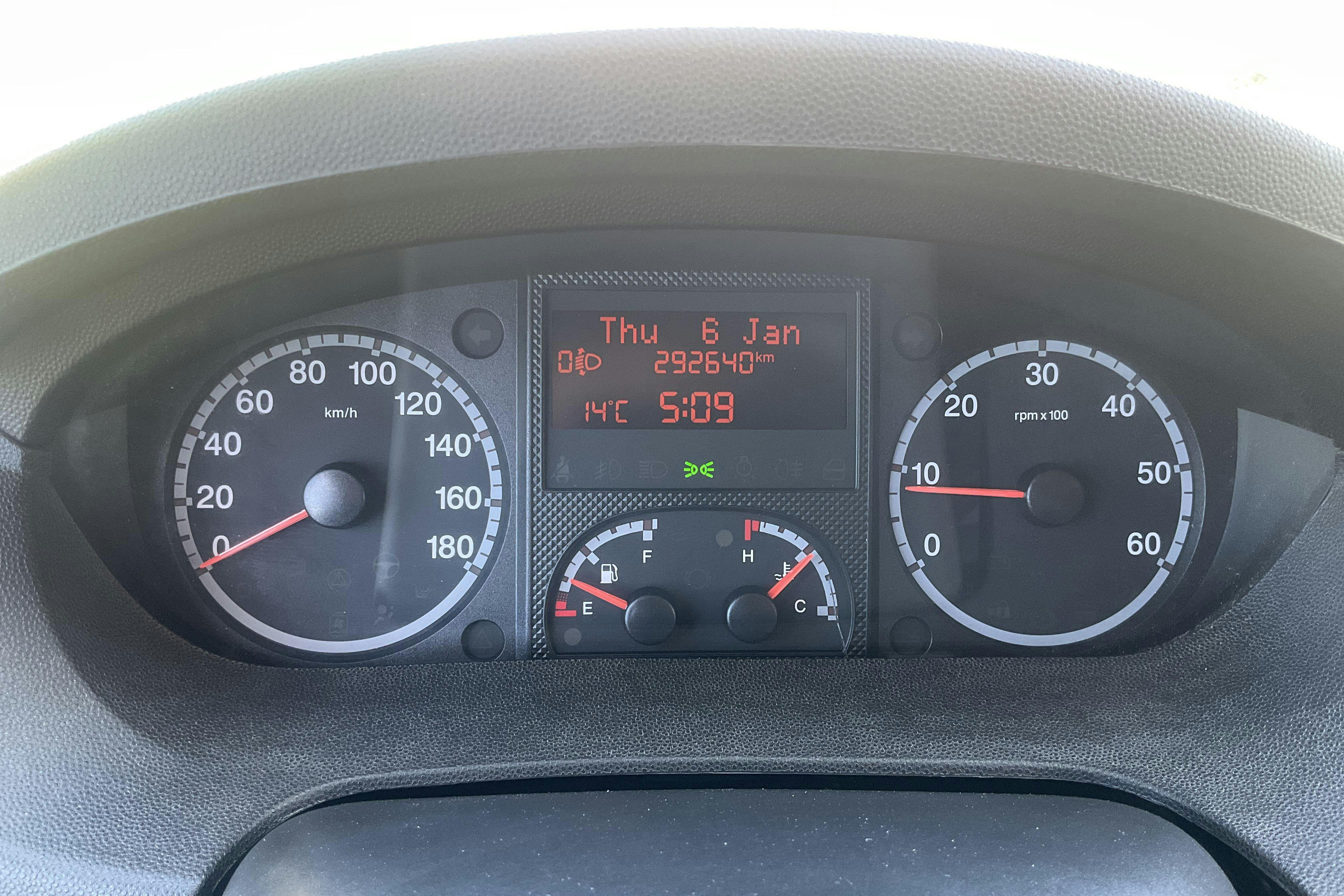 Vehicle Image 8