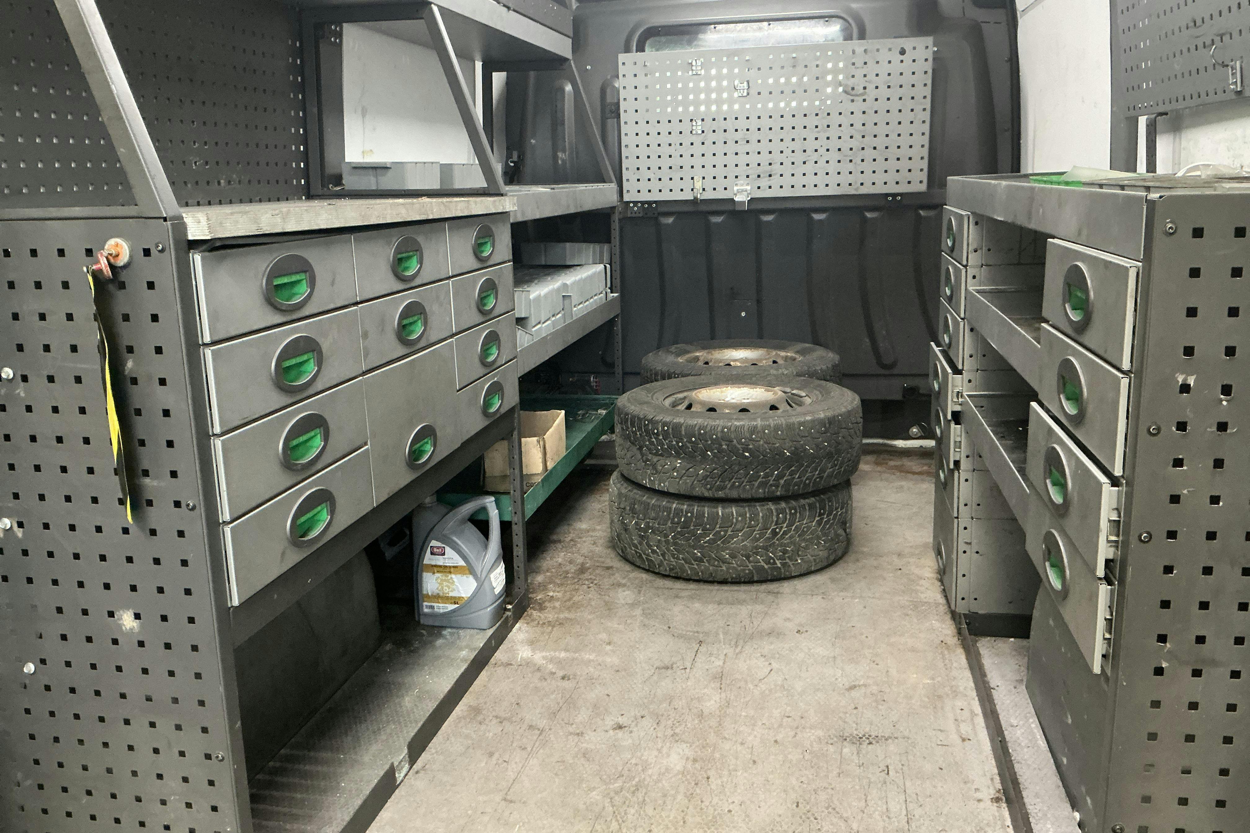 Vehicle Image 11