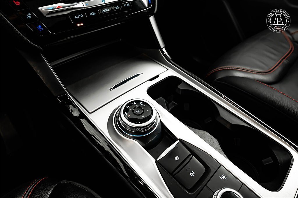 Vehicle Image 9