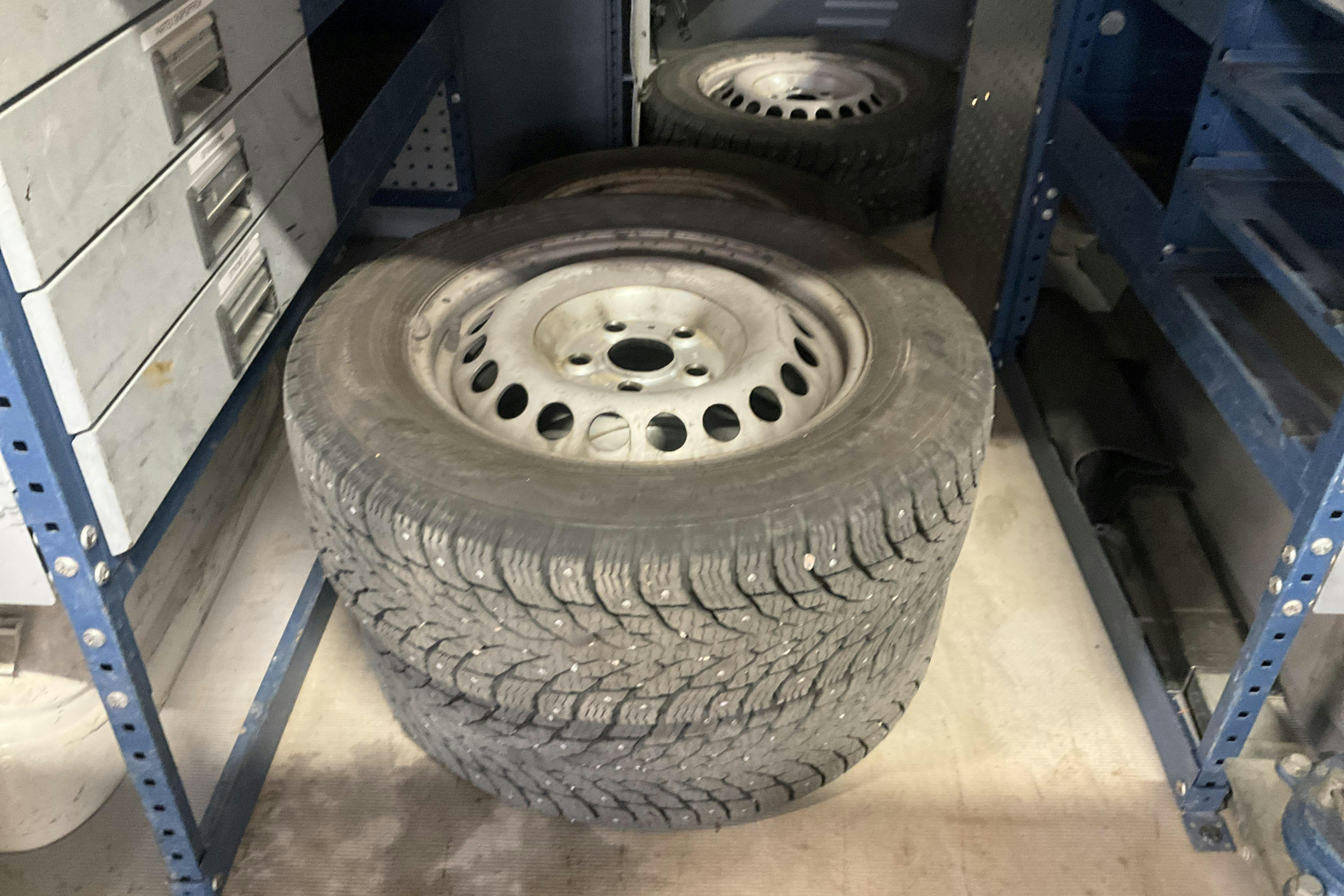 Vehicle Image 10