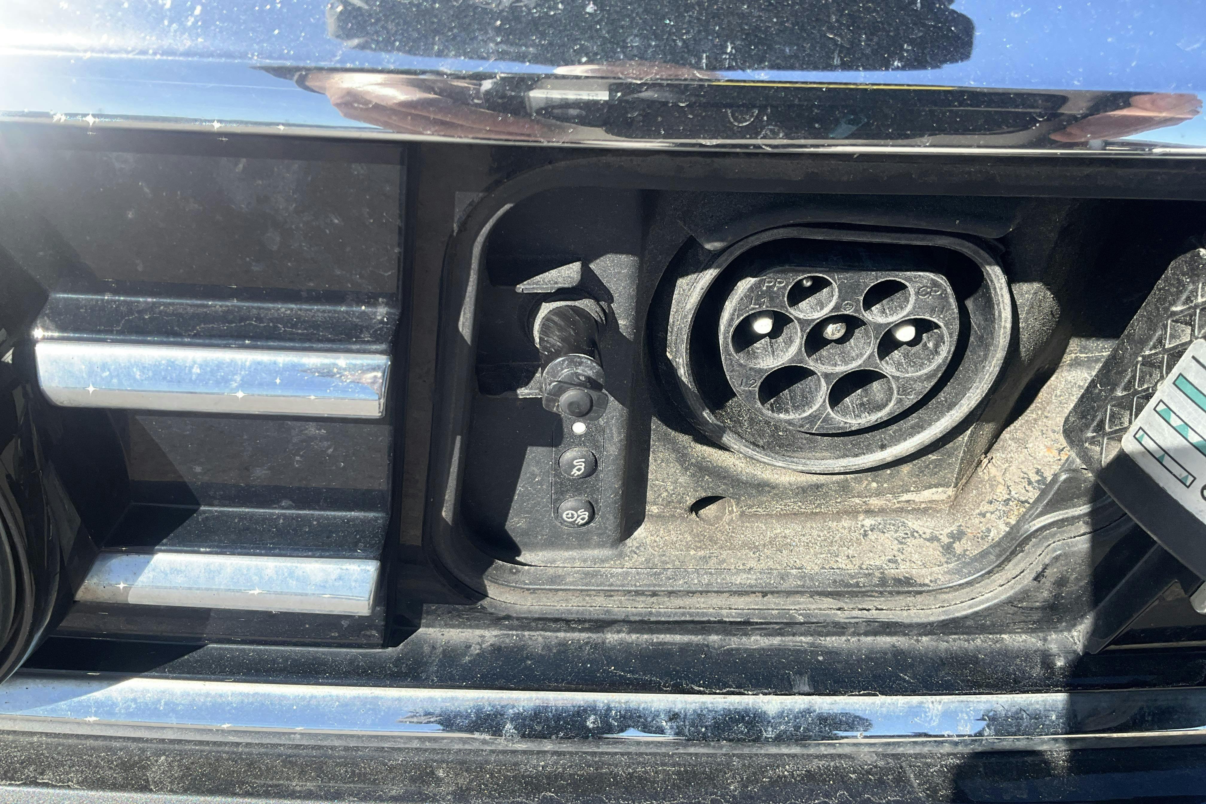 Vehicle Image 14