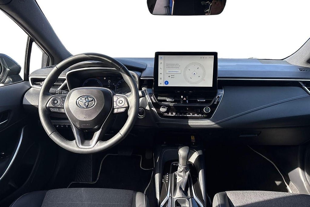 Vehicle Image 12