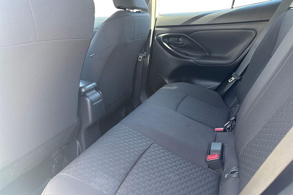 Vehicle Image 13