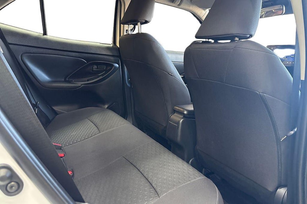 Vehicle Image 14