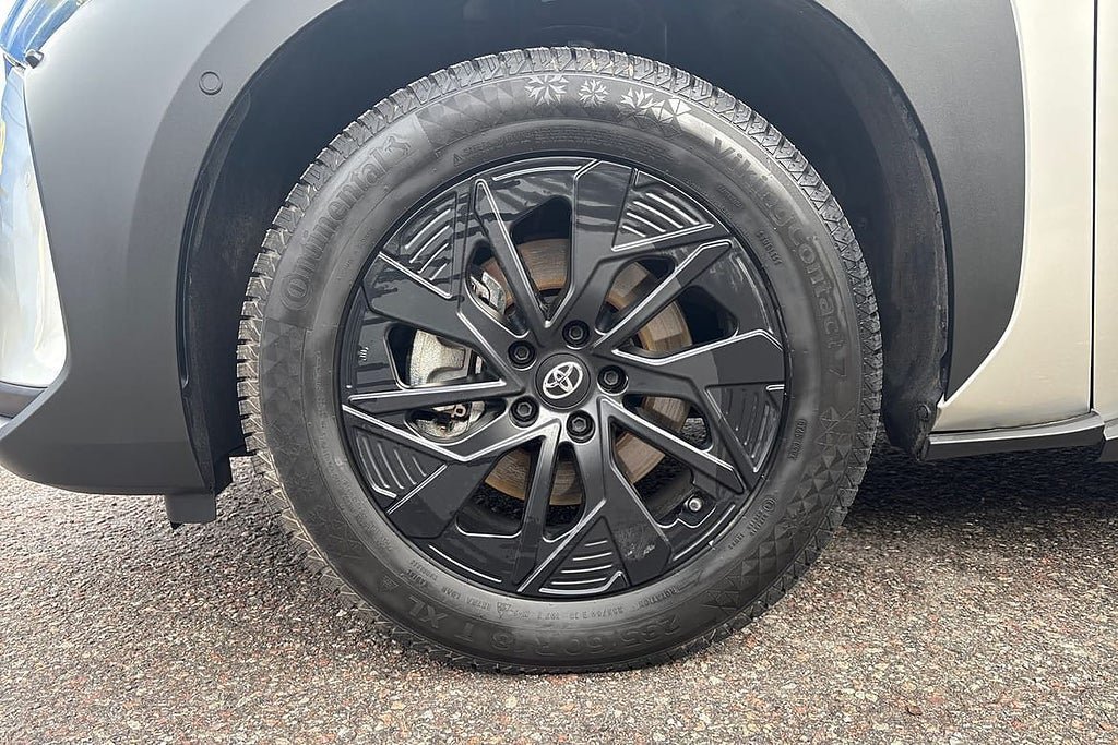 Vehicle Image 17