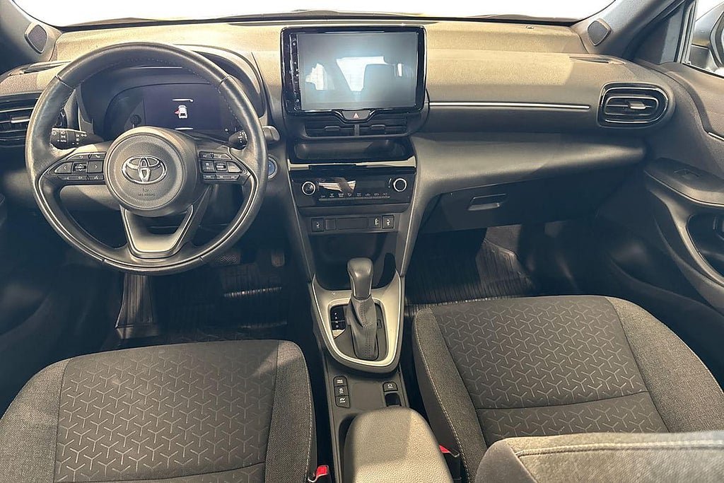 Vehicle Image 10