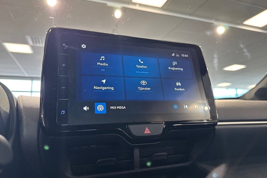 Vehicle Image 15
