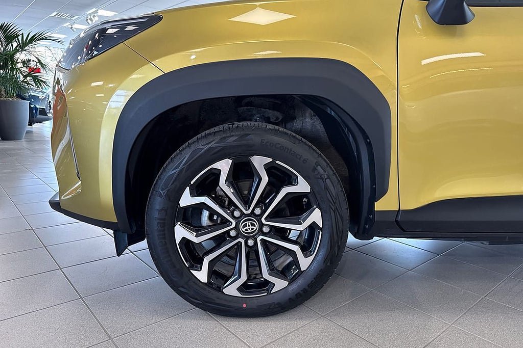 Vehicle Image 17