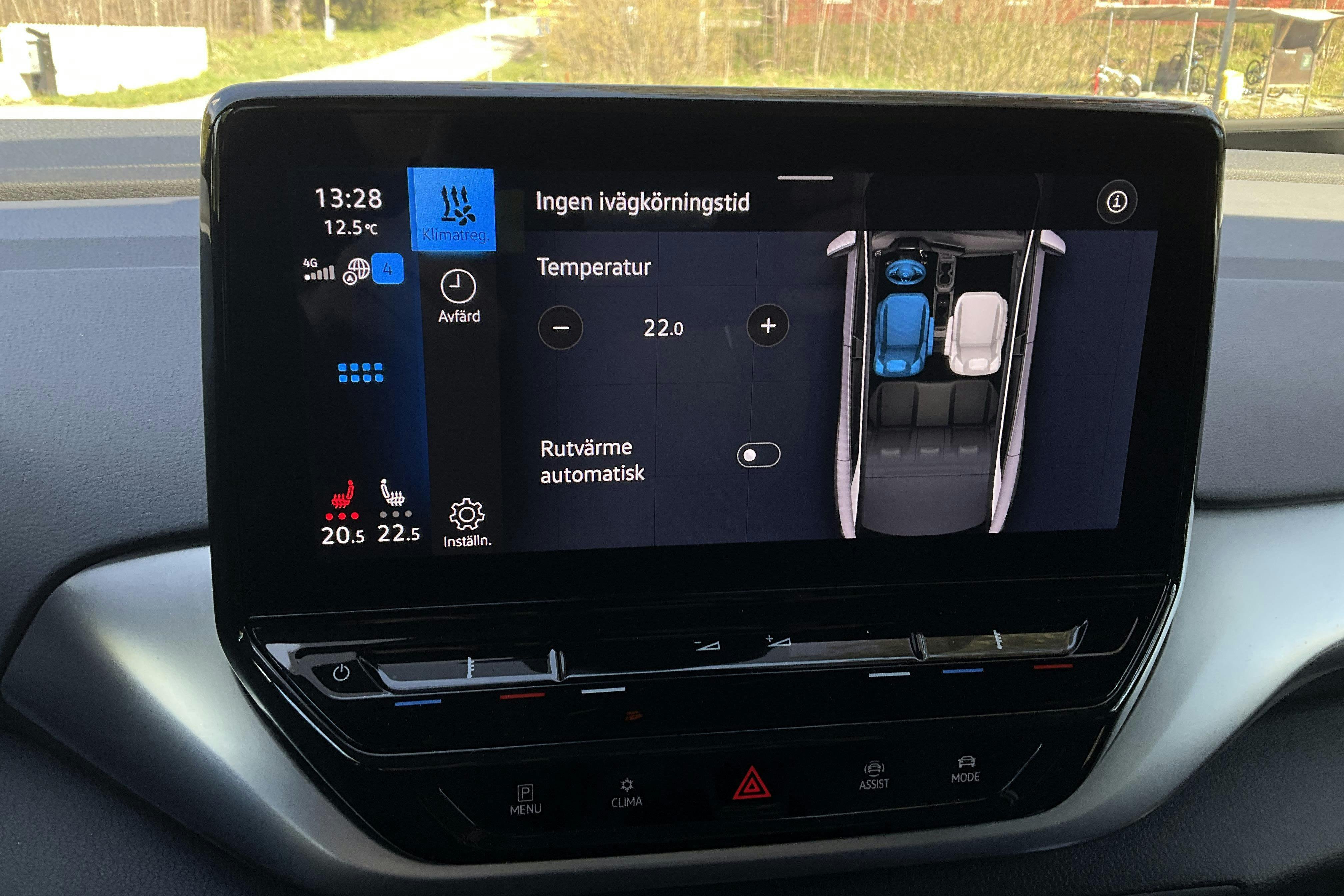 Vehicle Image 13