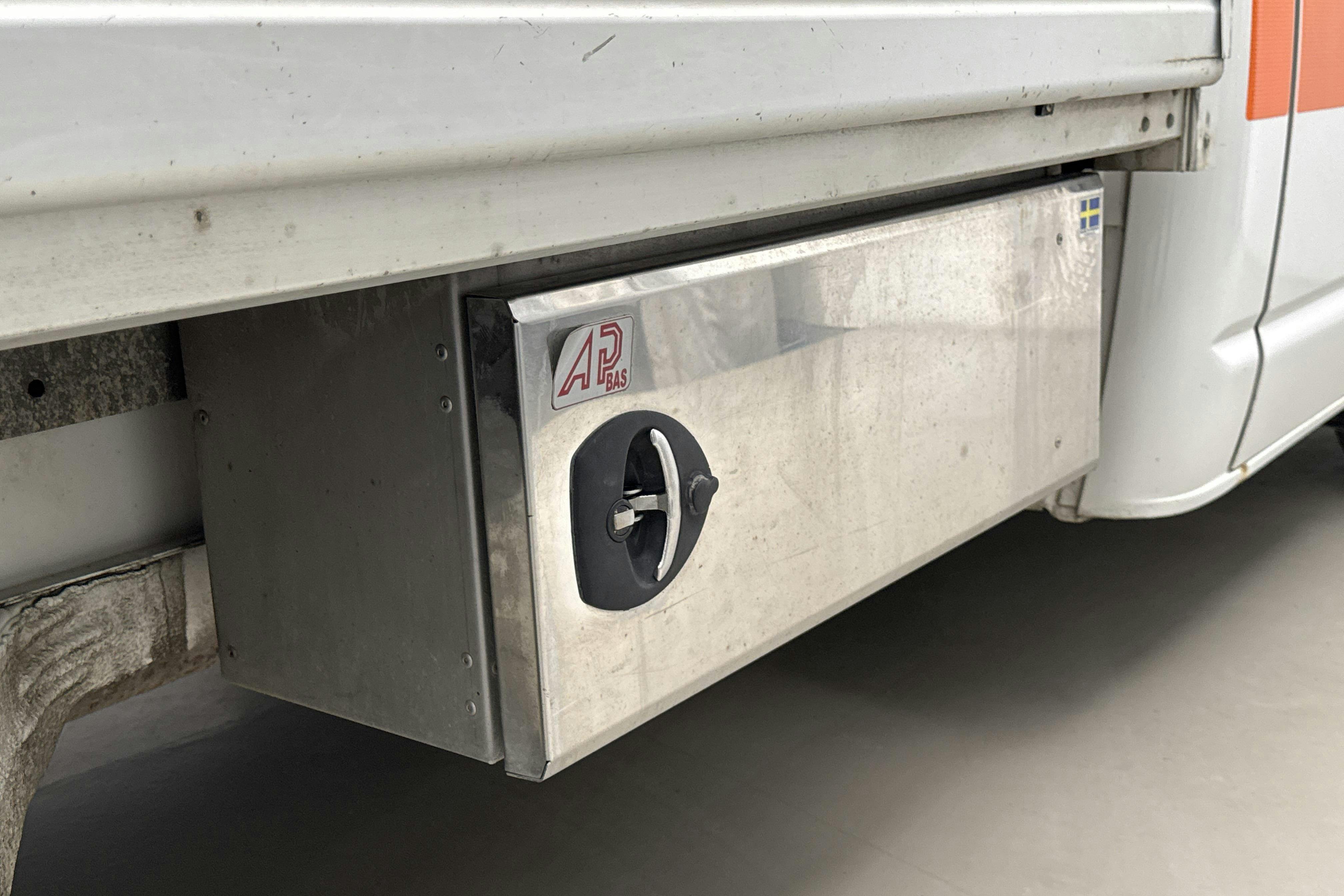 Vehicle Image 14