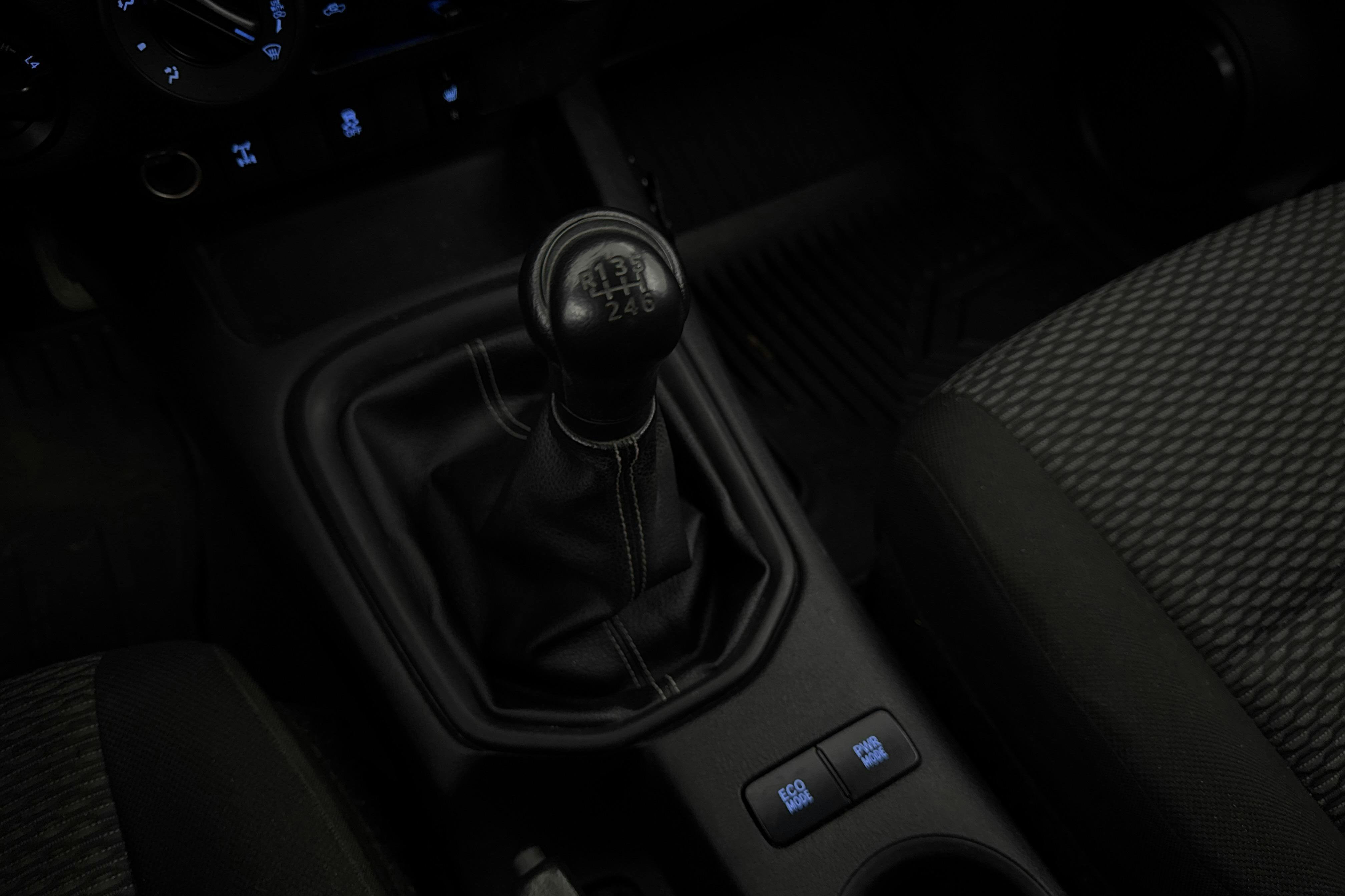 Vehicle Image 15