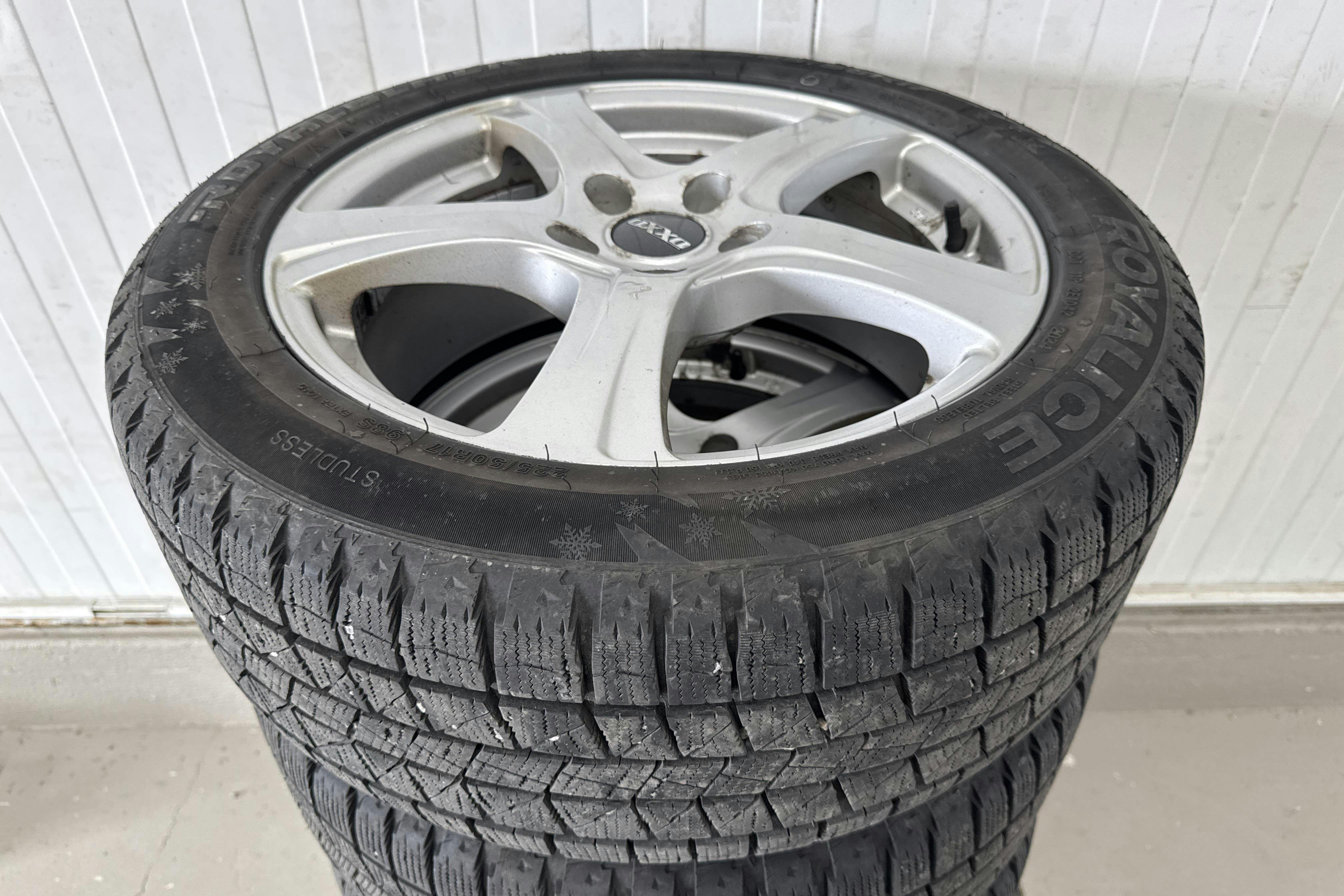 Vehicle Image 19