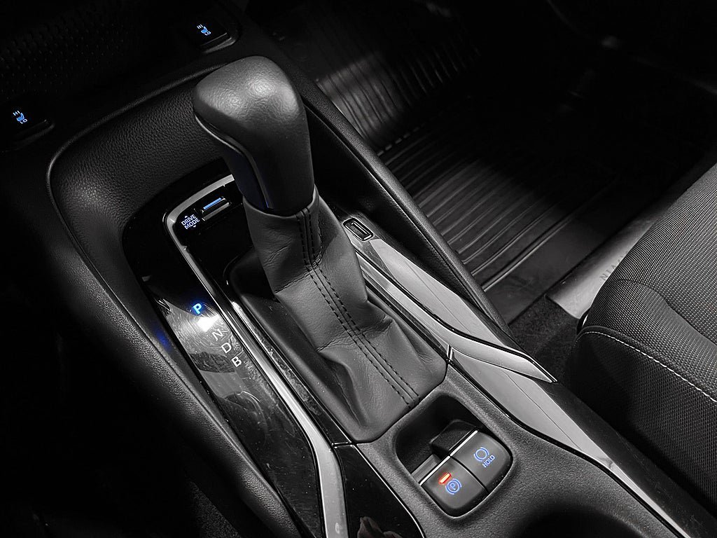 Vehicle Image 21