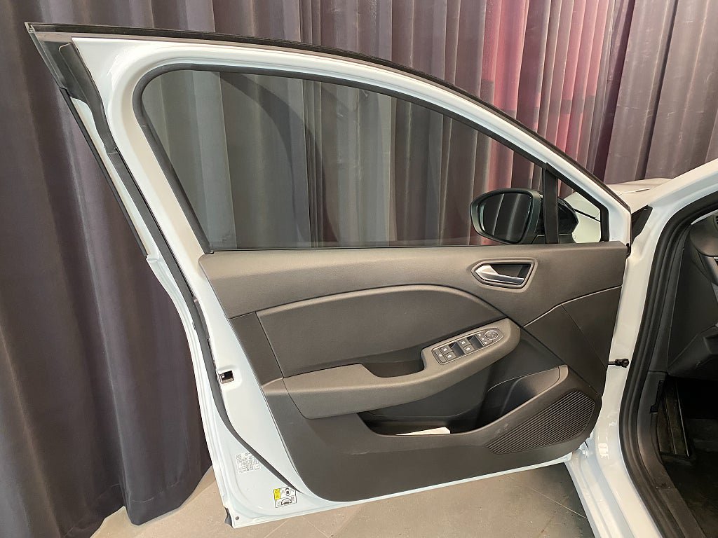 Vehicle Image 23