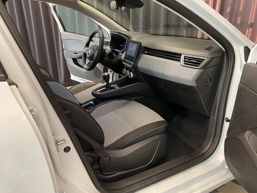 Vehicle Image 35